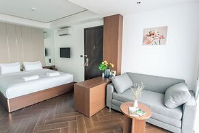 Riverside Hotel