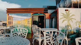 Riverside Hotel