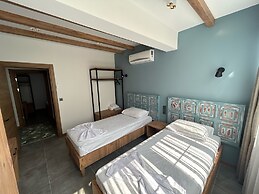 Avlu Villas & Apartments