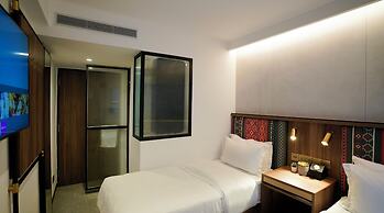 ST Signature Bugis Middle