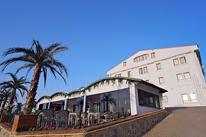 Perla Blanca Hotel