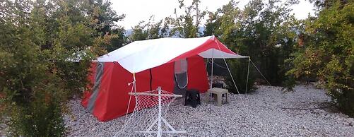 Myra Camping