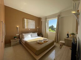 Artdeco Luxury Suites