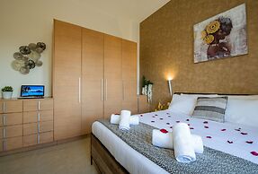 Artdeco Luxury Suites