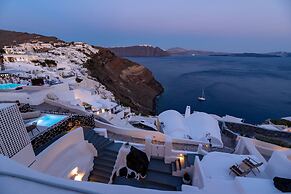 Twenty One Suites