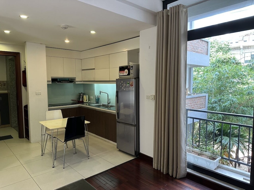 Sunshine Apartments