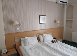 Hotel Bluebell
