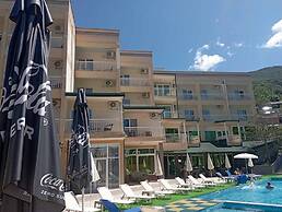 Hotel Bluebell