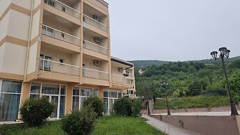 Hotel Bluebell