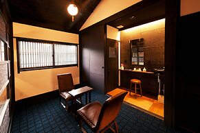 Tikkan Tsuyukusa-An