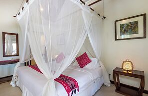 Beautiful Private Pool Villa by the Beach in Candidasa