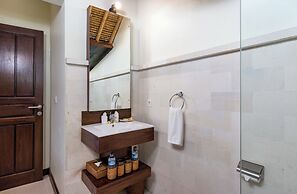 Beautiful Private Pool Villa by the Beach in Candidasa