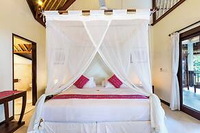 Beautiful Private Pool Villa by the Beach in Candidasa