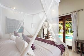 Beautiful Private Pool Villa by the Beach in Candidasa