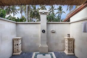 Beautiful Private Pool Villa by the Beach in Candidasa