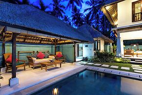 Beautiful Private Pool Villa by the Beach in Candidasa