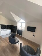 Golden Life Suite