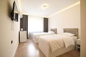 Golden Life Suite
