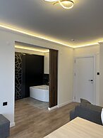 Golden Life Suite