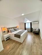 Golden Life Suite