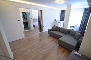 Golden Life Suite