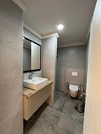 Golden Life Suite
