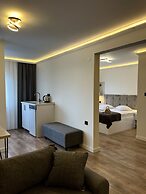 Golden Life Suite