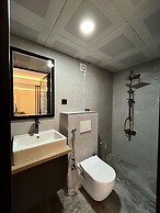 Golden Life Suite