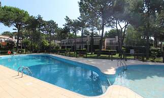 Vacation in Lignano by the Pool