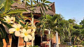 Room-eagle Suite 38m2 in Villa 560 m2, I