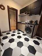 JRE Abdoun Rooftop 2bedroom Kh&sh 02