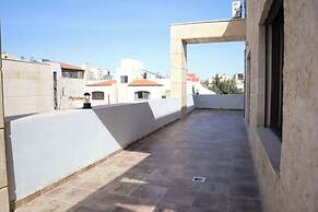 JRE Abdoun Rooftop 2bedroom Kh&sh 02