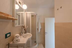 Elegant Residence Ea Bianca Studio Sleeps 2