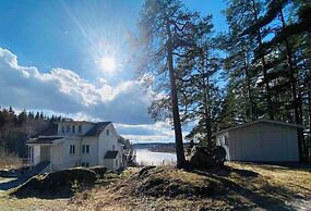 Bjurvik's Villa - Flat 1 - Business Customers Only