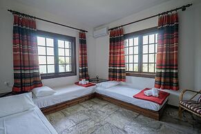 Sonia Rustic Mansion - 5bd 30 Sec Walk T