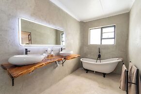 Chestnut Country Lodge