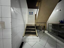 OYO 92675 Hotel Rosna