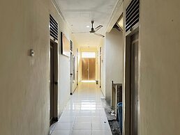 OYO 92675 Hotel Rosna