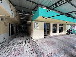 OYO 92675 Hotel Rosna