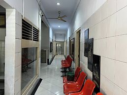 OYO 92675 Hotel Rosna