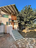 Tadoba Jungle Camp