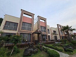 Red Castle Pension