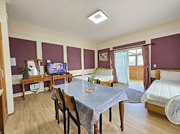 Red Castle Pension