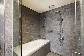 Hotel Marinabay Korea (Ara)
