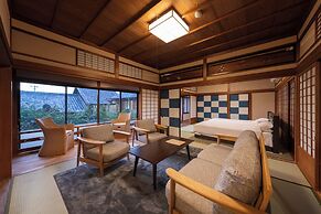 IZUTSURO