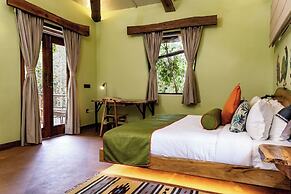 Kanha Jungle Camp