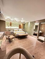 Daali Hotel & Apartment