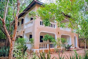 Kijani Cottages Diani