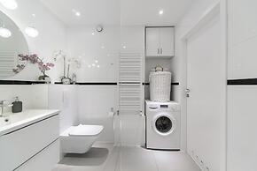 Lumina spacious apart with 3 bedrooms