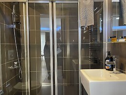 Elegance Suites